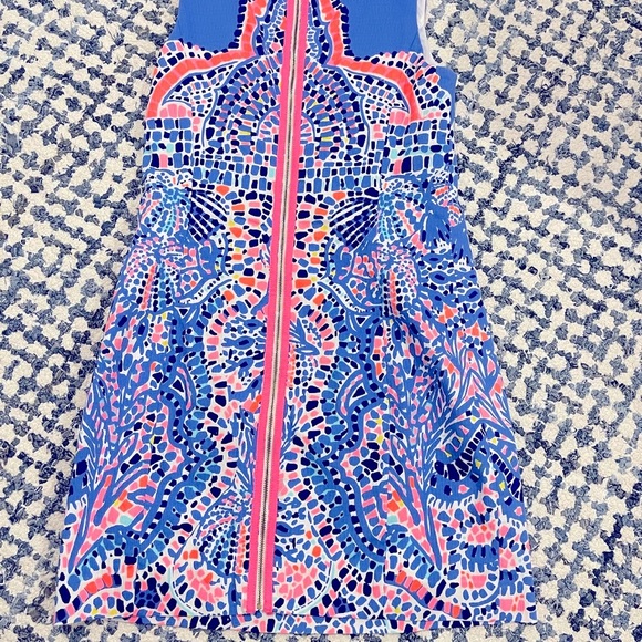 Lilly Pulitzer Mila Shift Dress Women’s Dress Zip ups Back size 6 Tic Tac - Picture 2 of 2